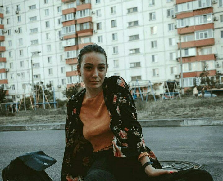 Лизка привлекальеная девушка из Мангуша цена от 3000 руб