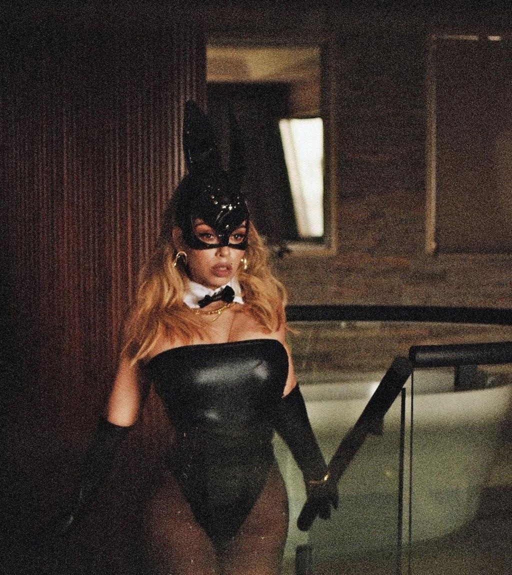 Юлия привлекальеная девушка из Мангуша цена от 5000 руб