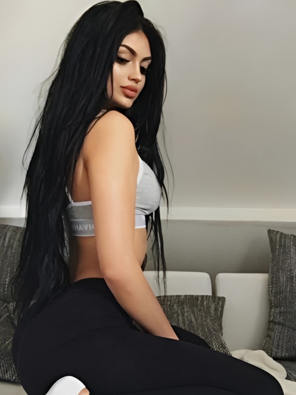 Нелли привлекательная девушка из Мангуша цена от 4000 руб