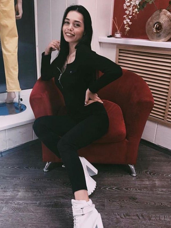 🎥 Оксана привлекательная девушка из Мангуша цена от 5000 руб