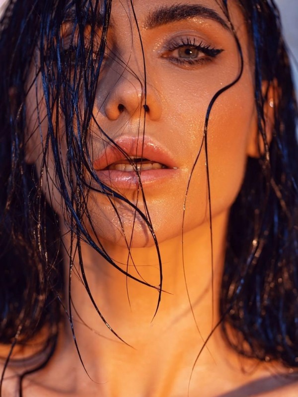 Эмилия привлекательная девушка из Мангуша цена от 8000 руб