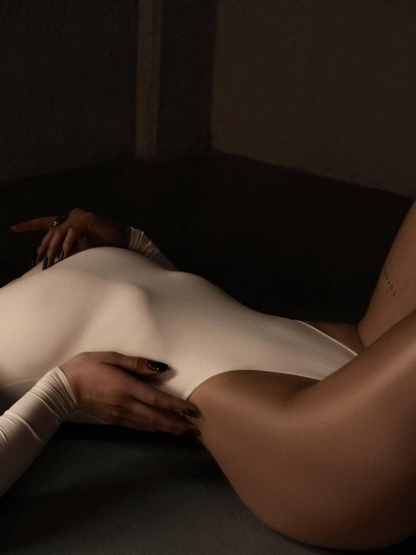 Ника привлекательная девушка из Мангуша цена от 7000 руб